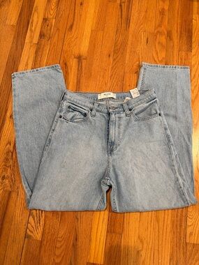 Hollister Light Wash Men’s Baggy Jeans